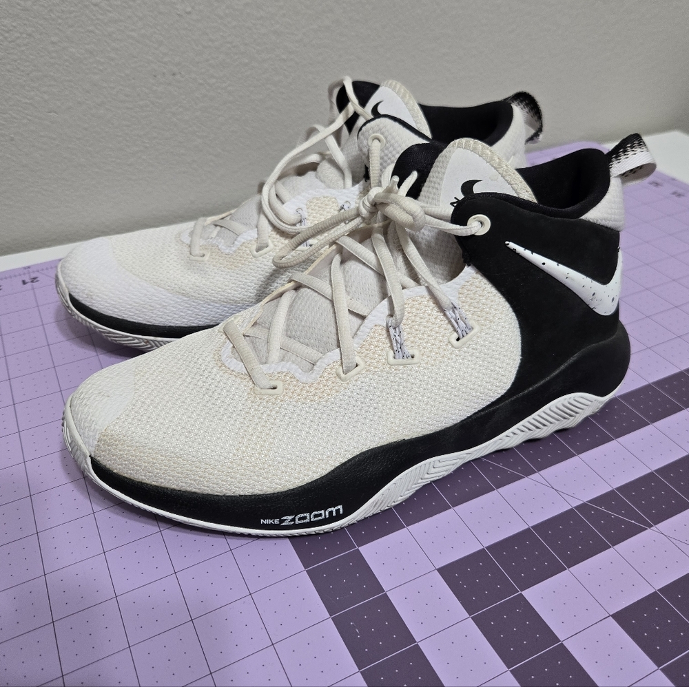 Nike Zoom Rev II TB basketball shoes  Sneakers Size 9.5 Mens